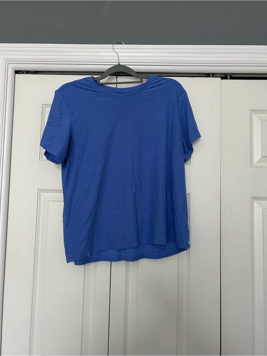 Athletics Tops - Women's Classic Short Sleeve Crewneck Tee in Blue